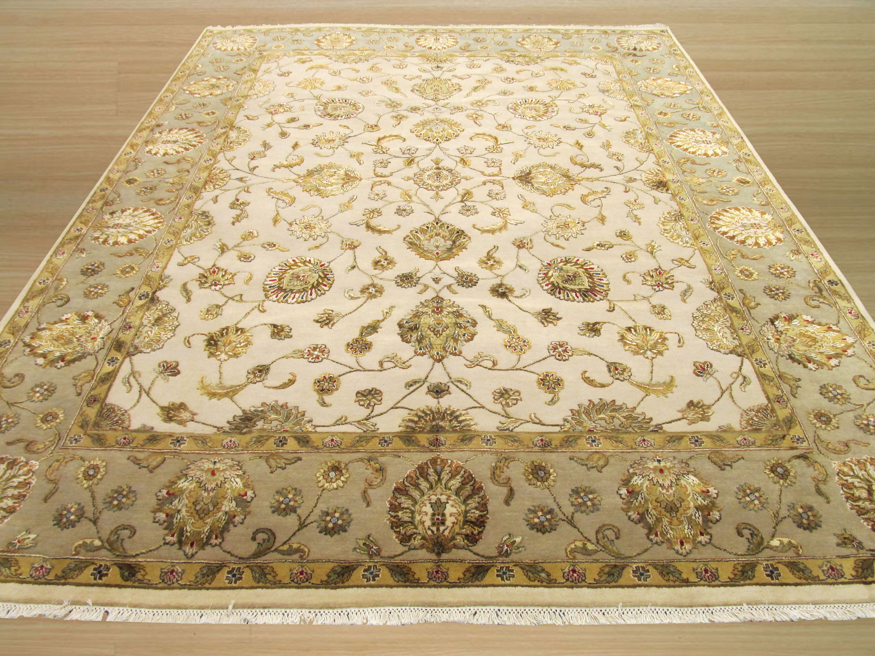 EORC Hand-knotted Wool & Silk Beige Traditional Oriental Flower Jaipur Rug