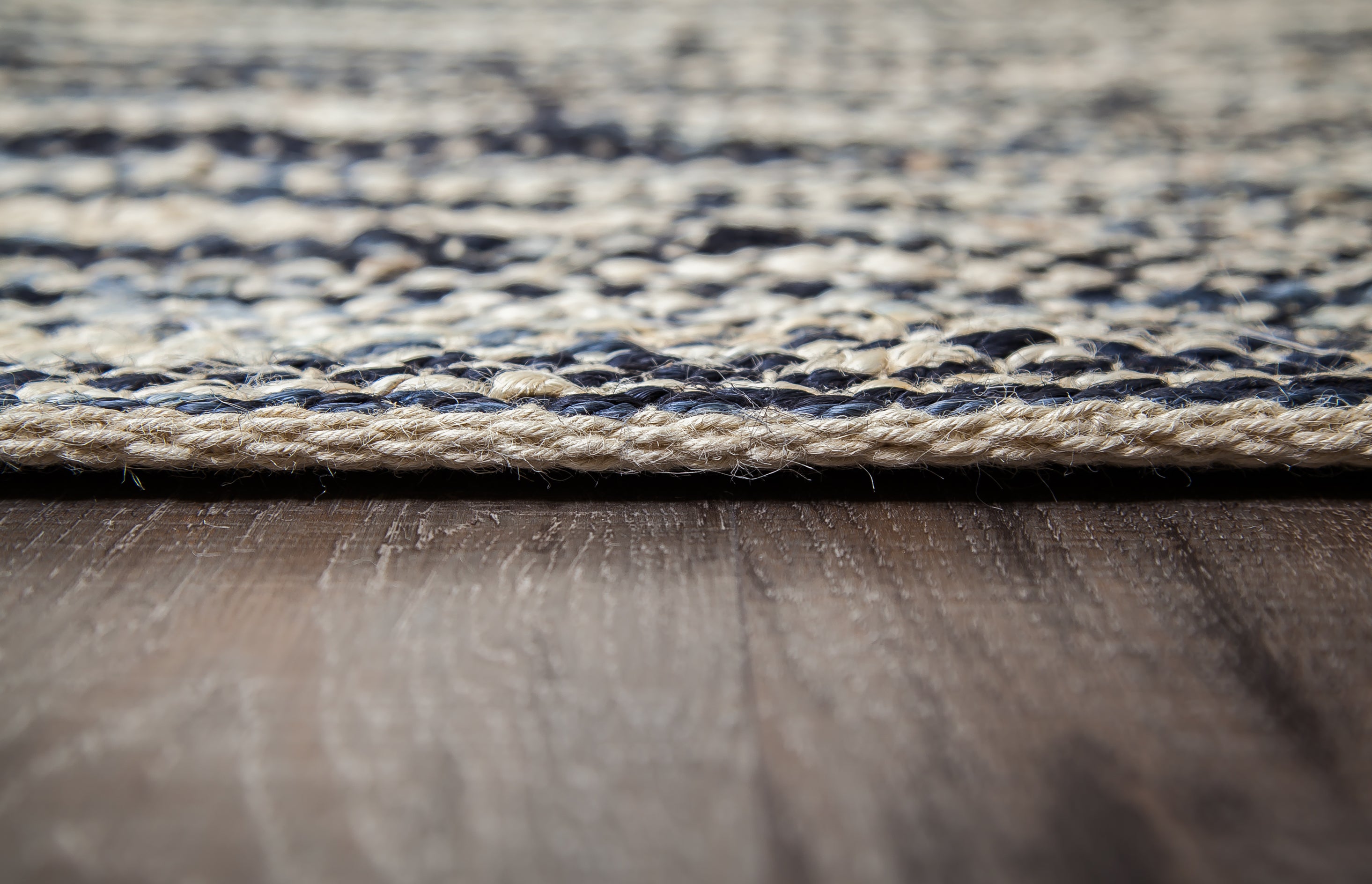 Anji Mountain Xanthippe Ivory/Gray Area Rug