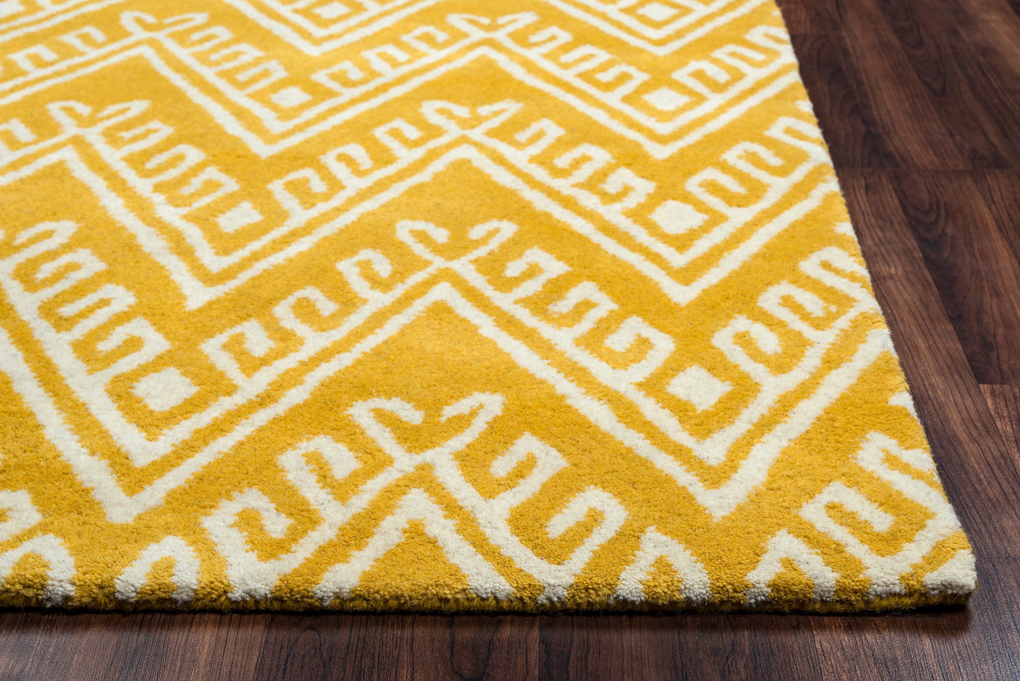 Rizzy Home Bradberry Downs BD8870 Gold Chevron Area Rug