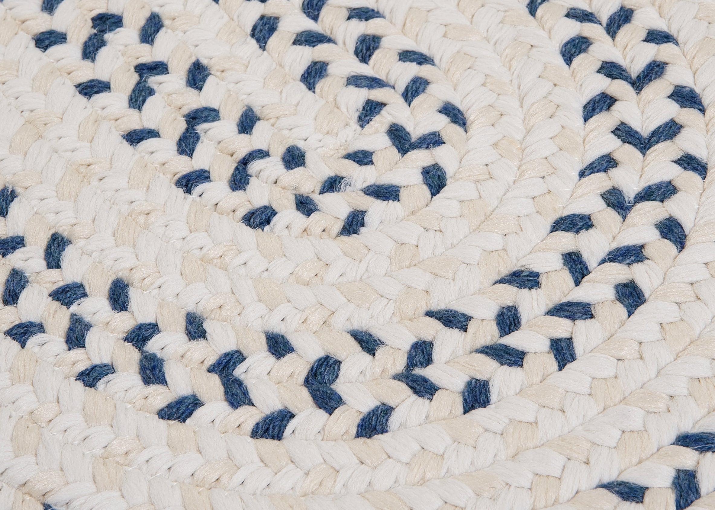 Colonial Mills Elmwood EM59 Denim Traditional Area Rug