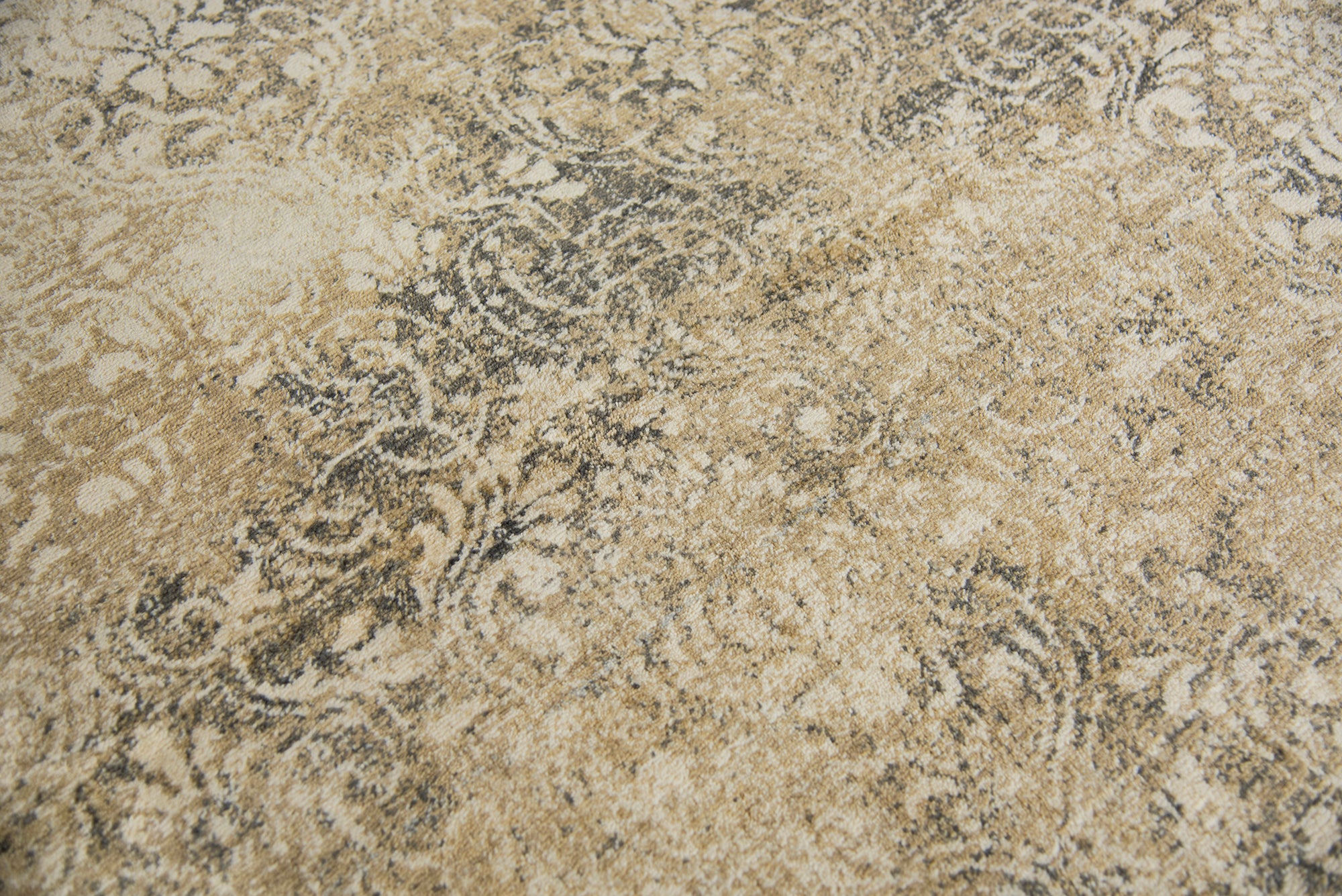 Rizzy Home Gossamer GS6800 Beige Damask Area Rug