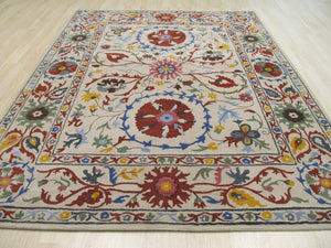 EORC Hand-tufted Wool Ivory Transitional Floral Suzani Rug