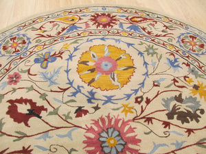 EORC Hand-tufted Wool Ivory Transitional Floral Suzani Rug