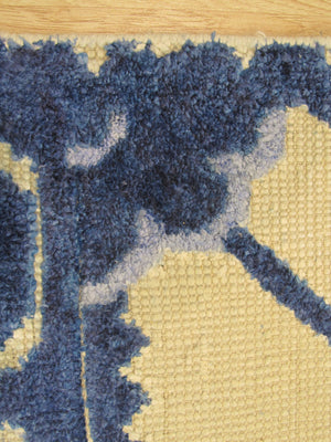 EORC Hand-knotted Bamboo Silk Ivory Transitional Lattice Lattice Rug