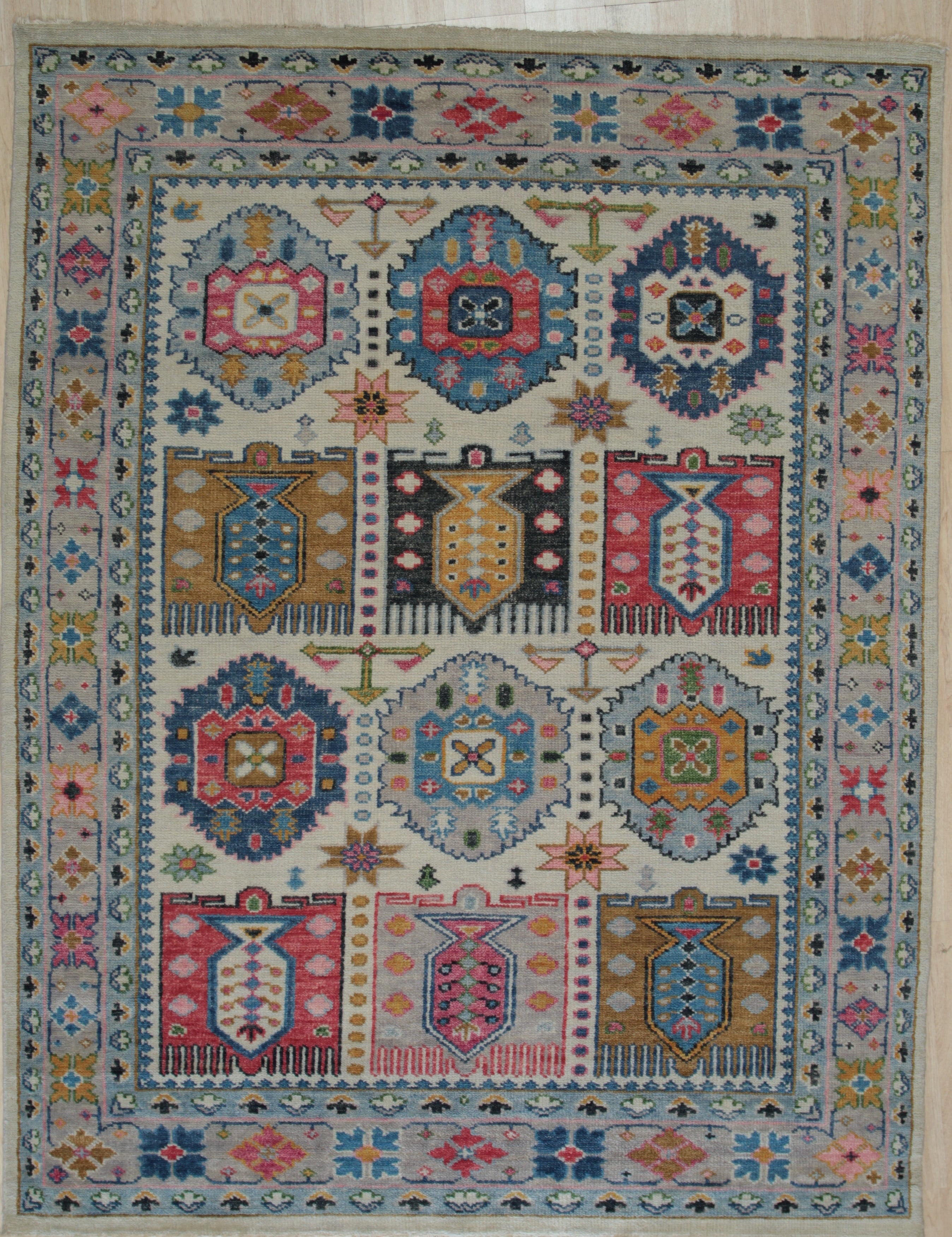 EORC Ivory/Gray Hand Knotted Wool Knot Rug