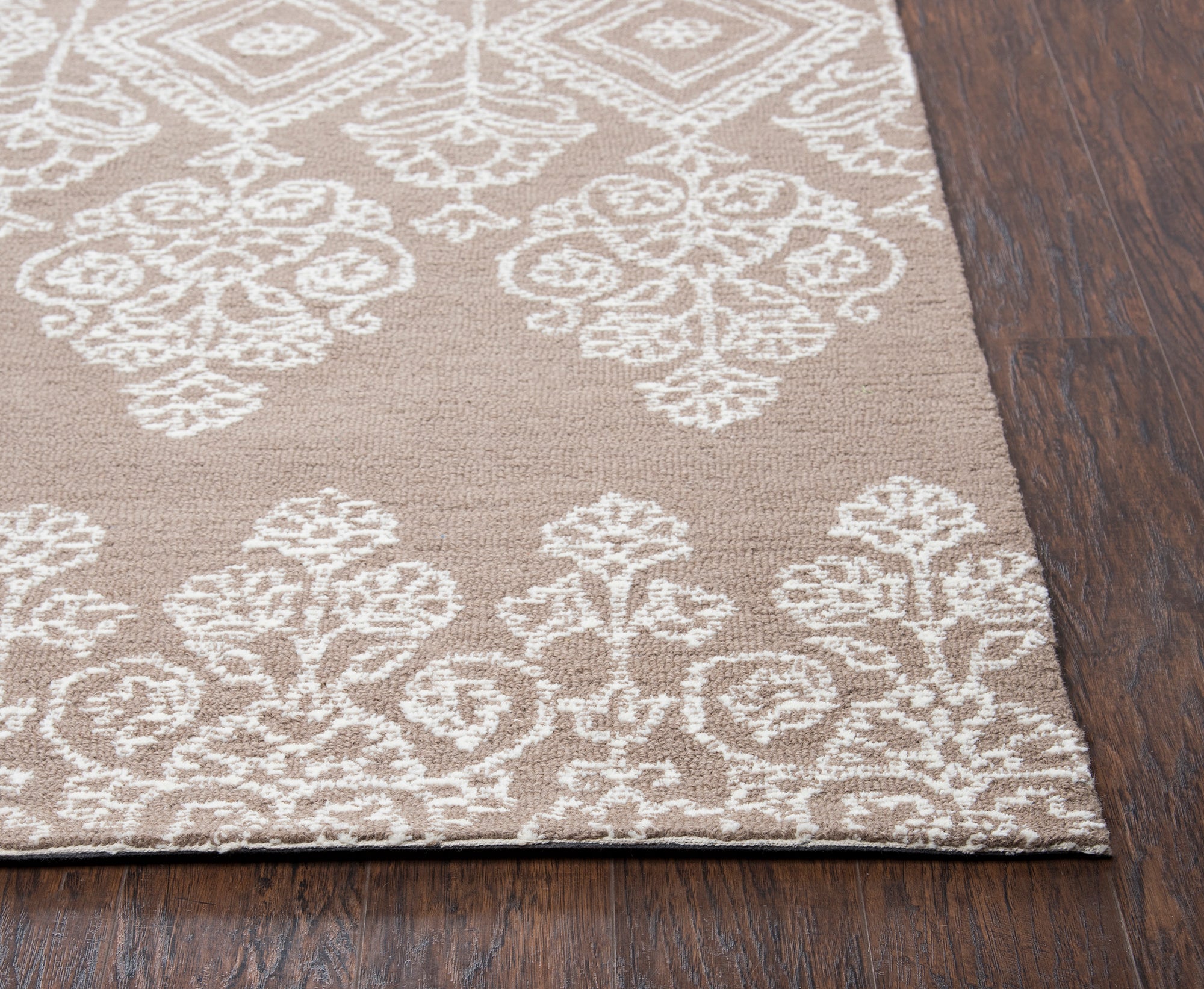 Rizzy Home Legacy LE469A Ivory Light Brown Area Rug