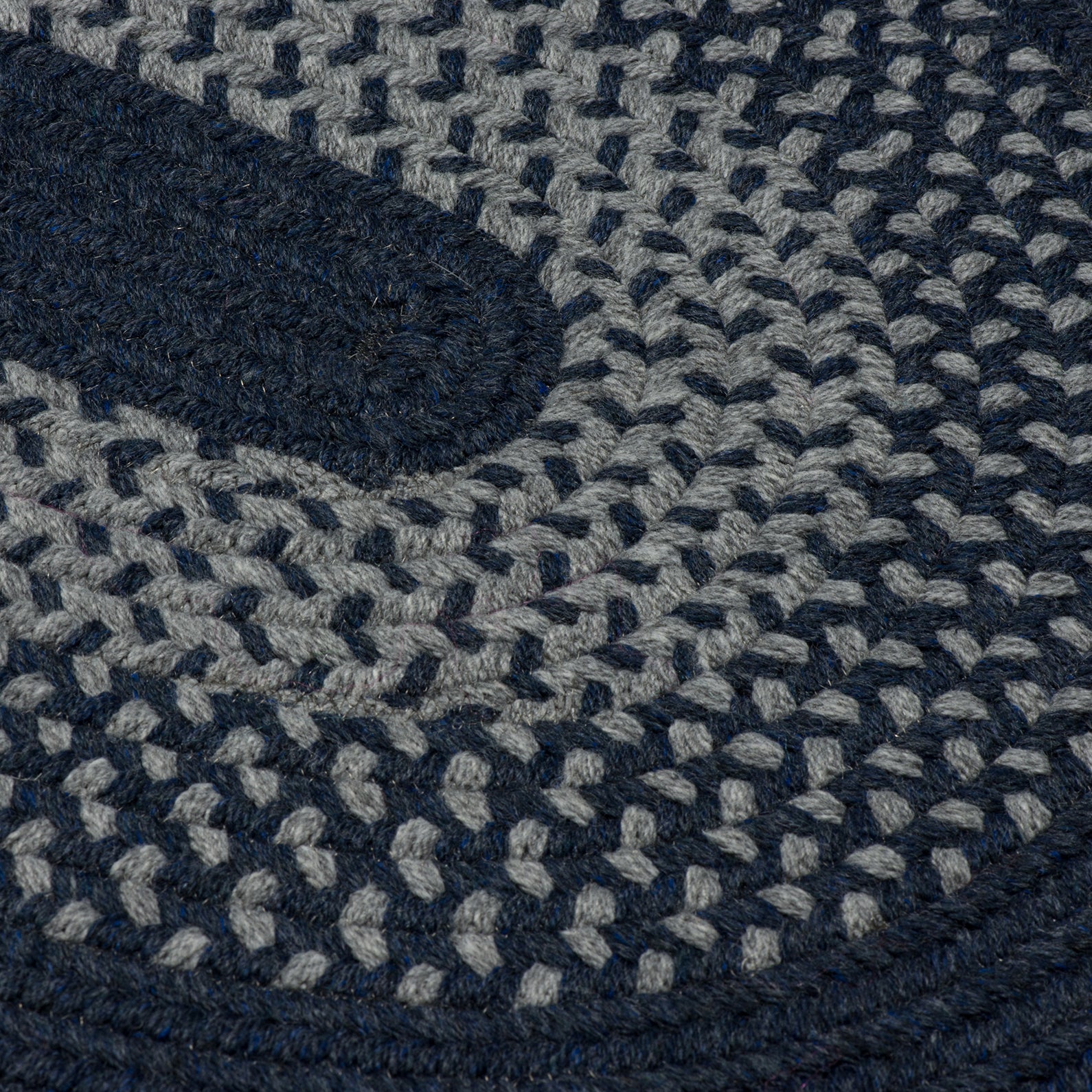 Colonial Mills Madison MD24 Navy Traditional Area Rug