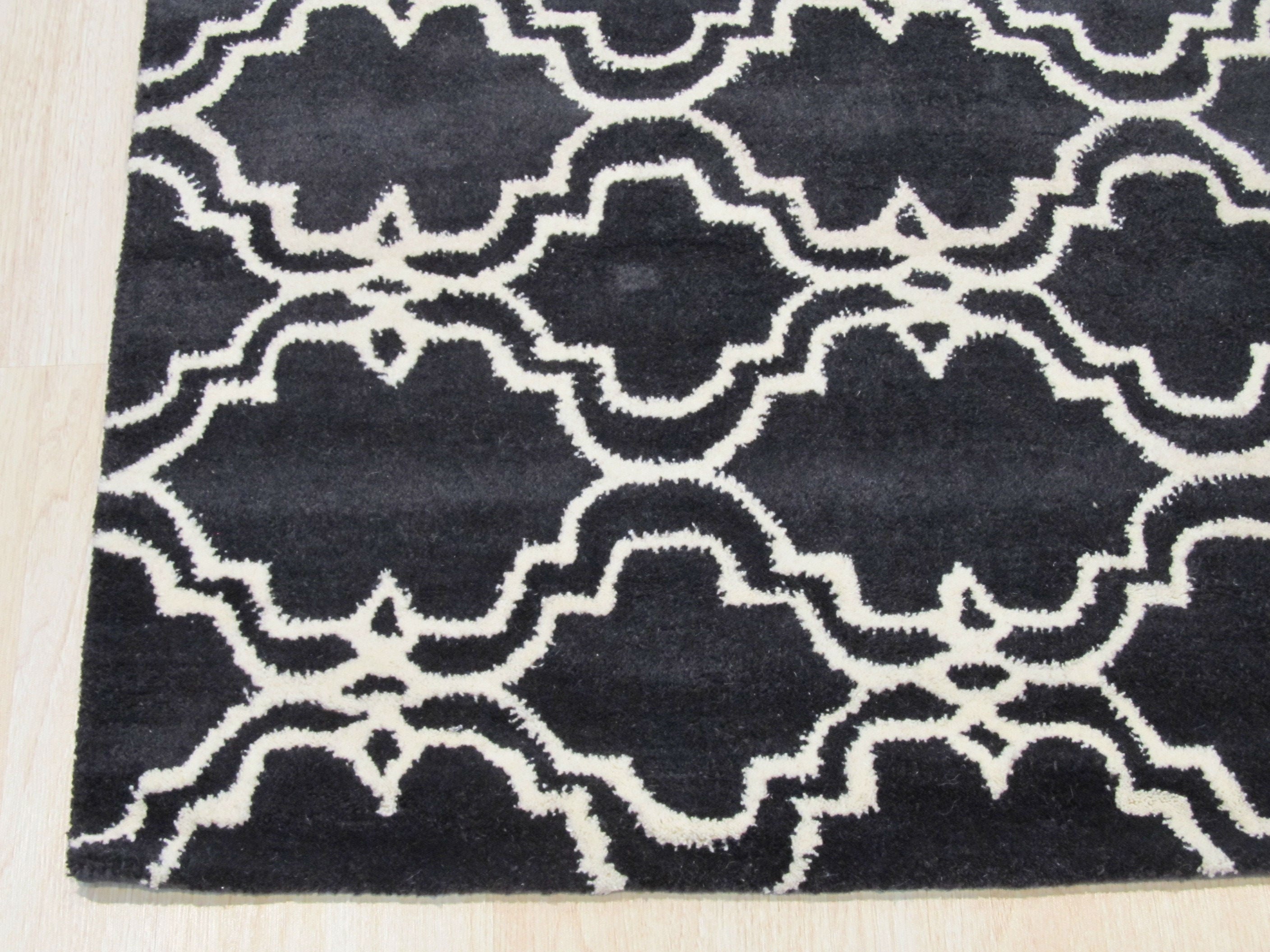 EORC Hand-tufted Wool Black Traditional Trellis Moroccan Rug