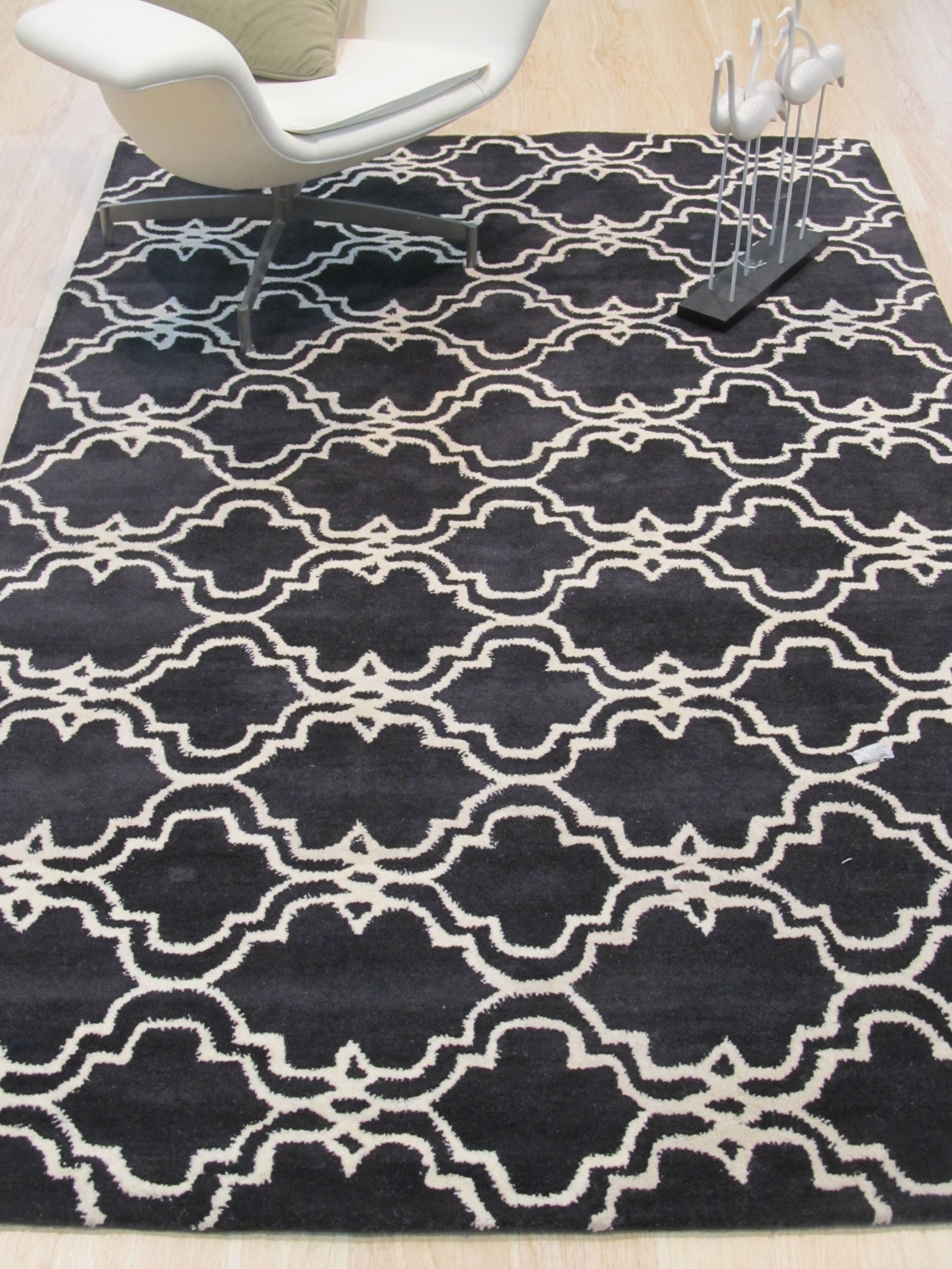 EORC Hand-tufted Wool Black Traditional Trellis Moroccan Rug