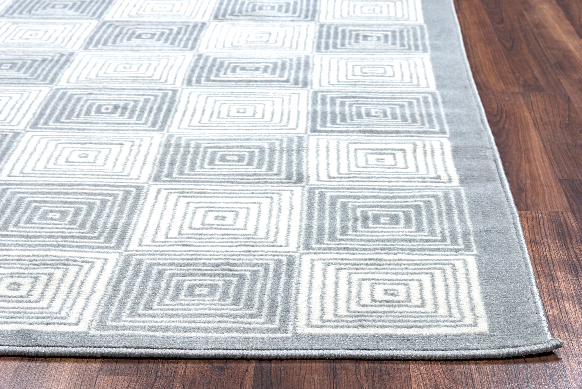 Rizzy Home Millington MG4875 Light Grey Checker Area Rug