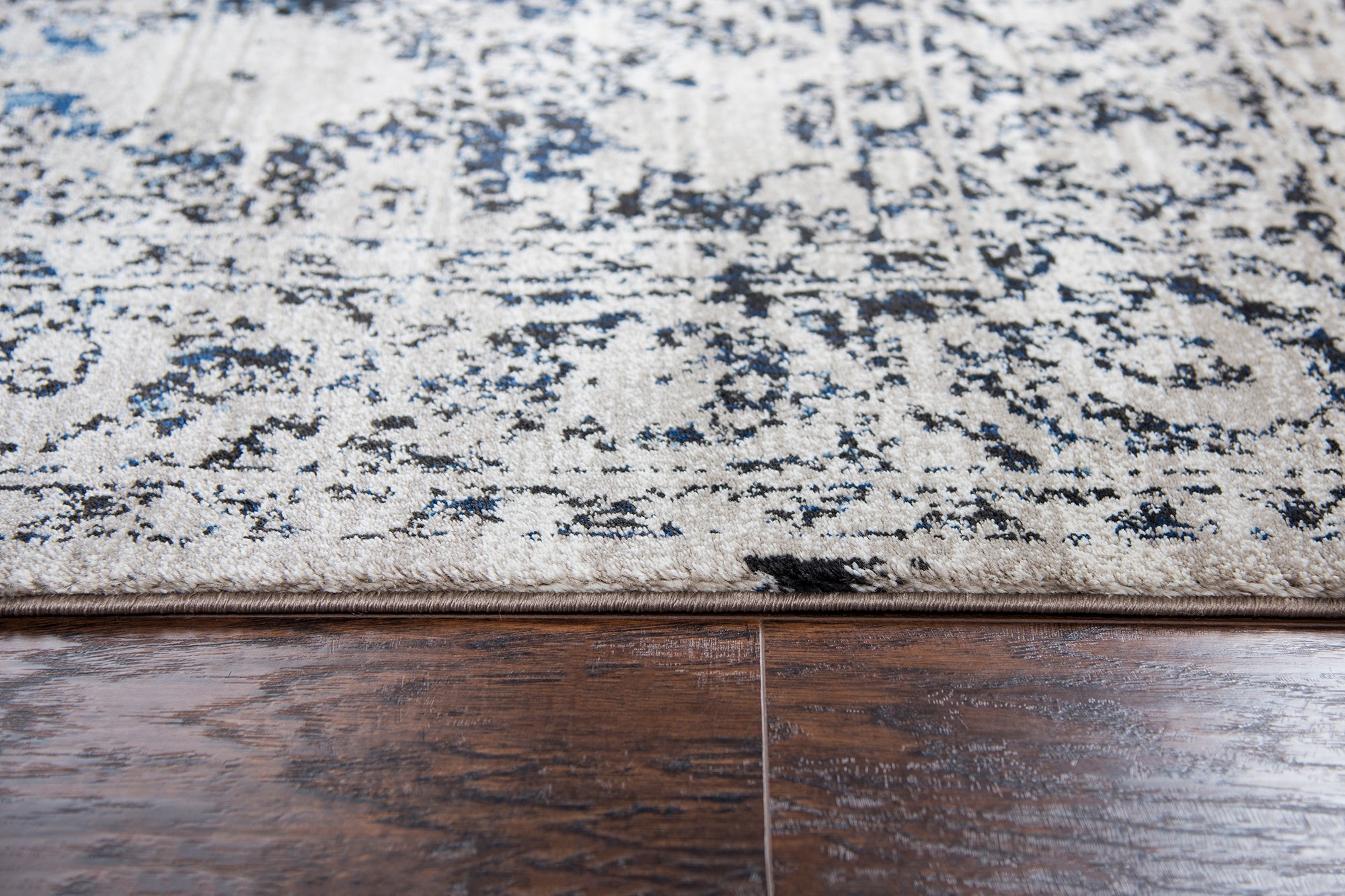 Rizzy Home Panache PN6956 Taupe Motif Area Rug