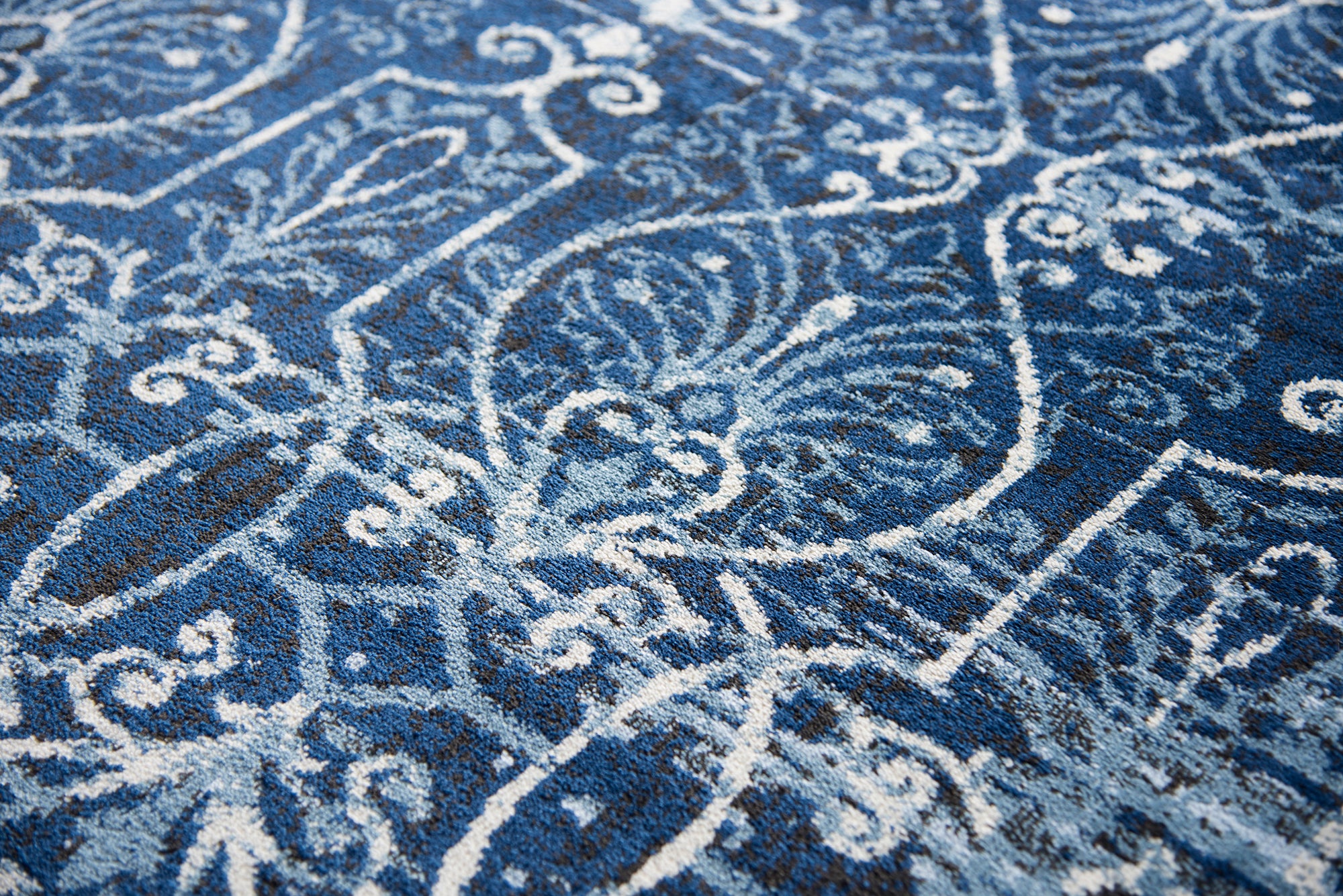 Rizzy Home Panache PN6964 Dark Blue Scroll Work Area Rug