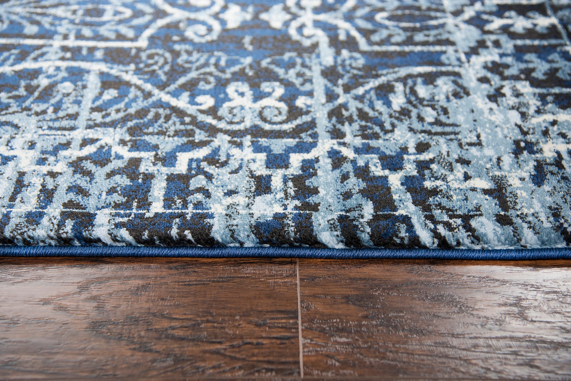 Rizzy Home Panache PN6964 Dark Blue Scroll Work Area Rug