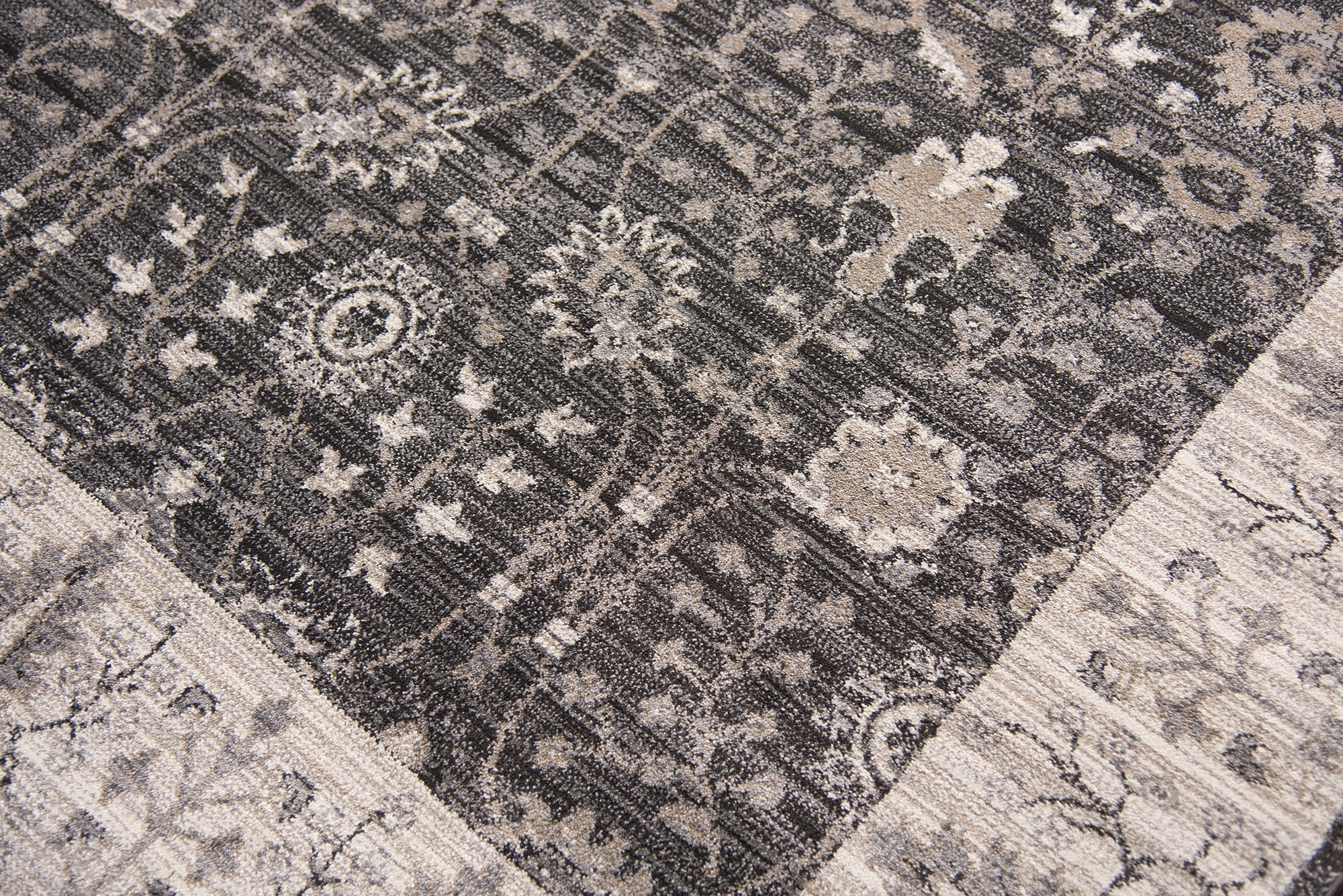 Rizzy Home Panache PN6975 Gray Motif Distress Area Rug