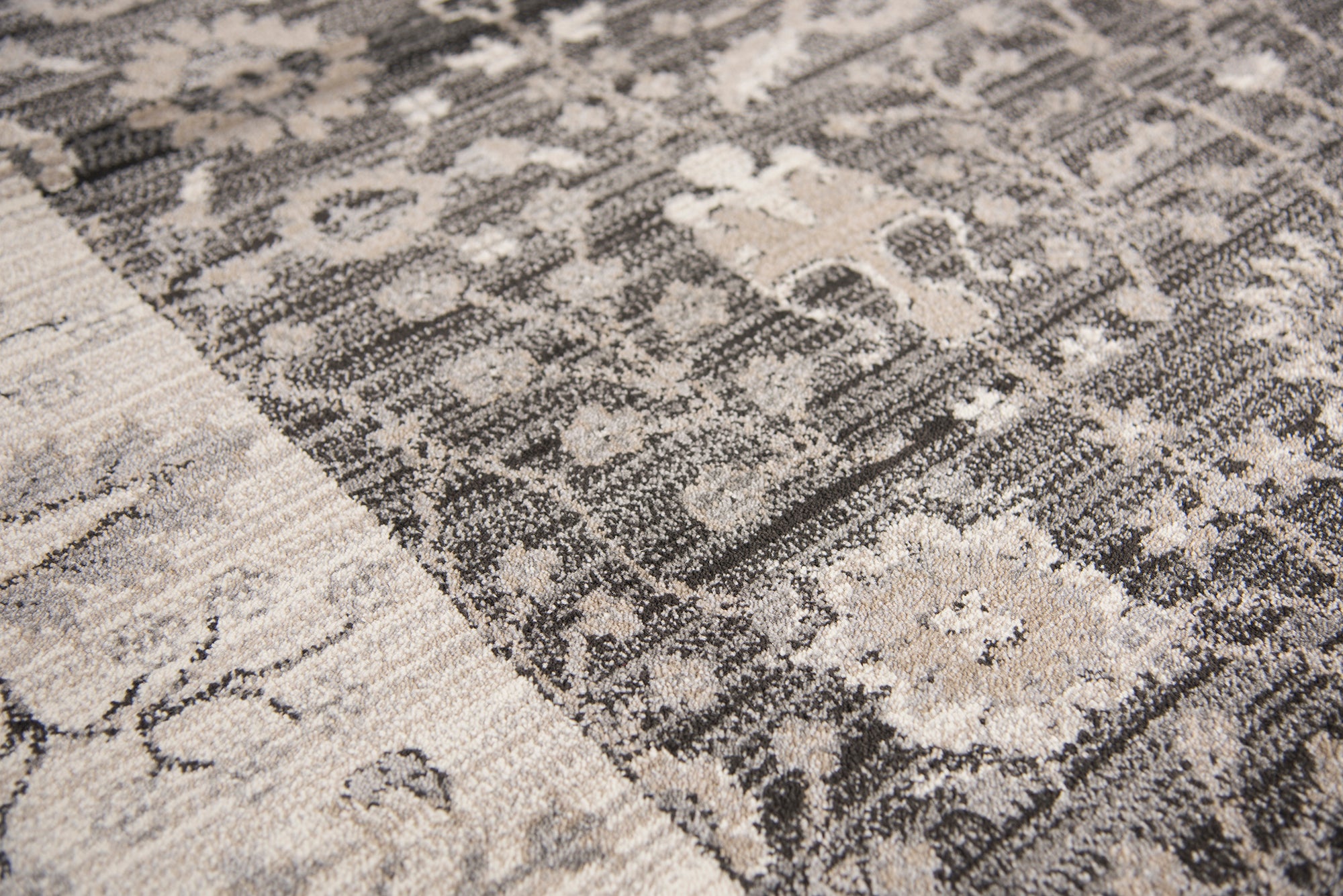 Rizzy Home Panache PN6975 Gray Motif Distress Area Rug