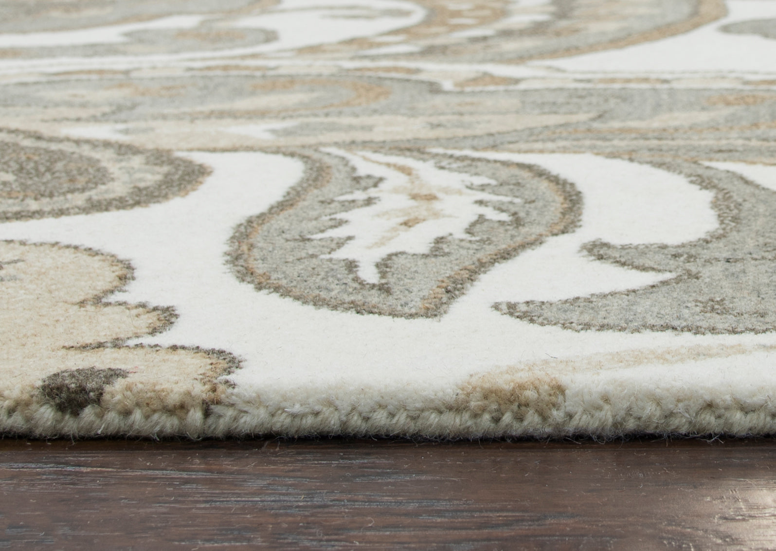 Rizzy Home Suffolk SK326A Beige Paisley Area Rug