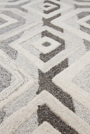 Rizzy Home Suffolk SK336A Gray Geometric Area Rug