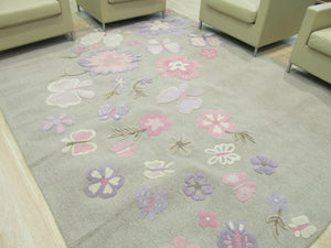 EORC Hand-tufted Wool Gray Transitional Animal Kid's Butterfly Rug