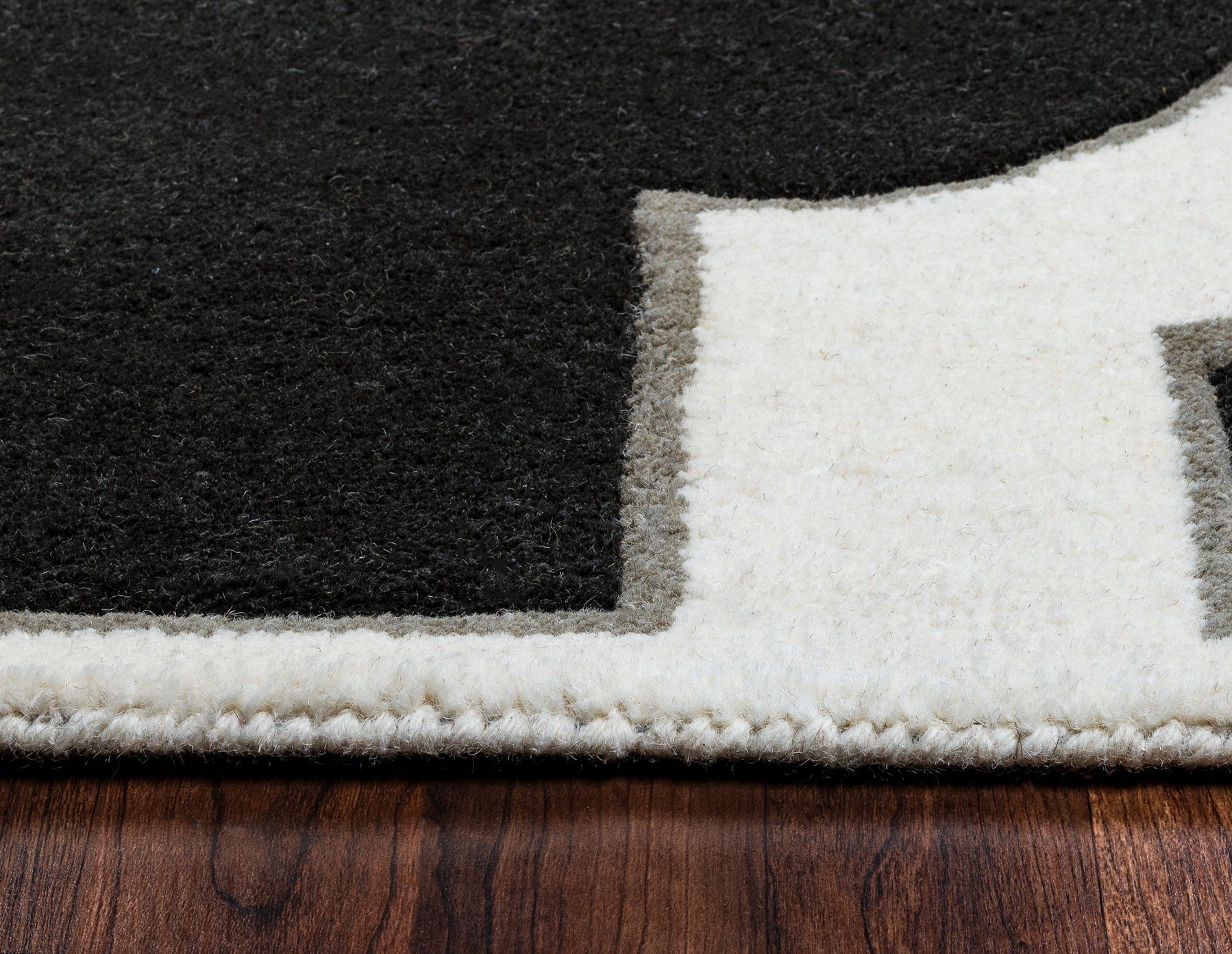 Rizzy Home Volare VO8186 Black Trellis Area Rug