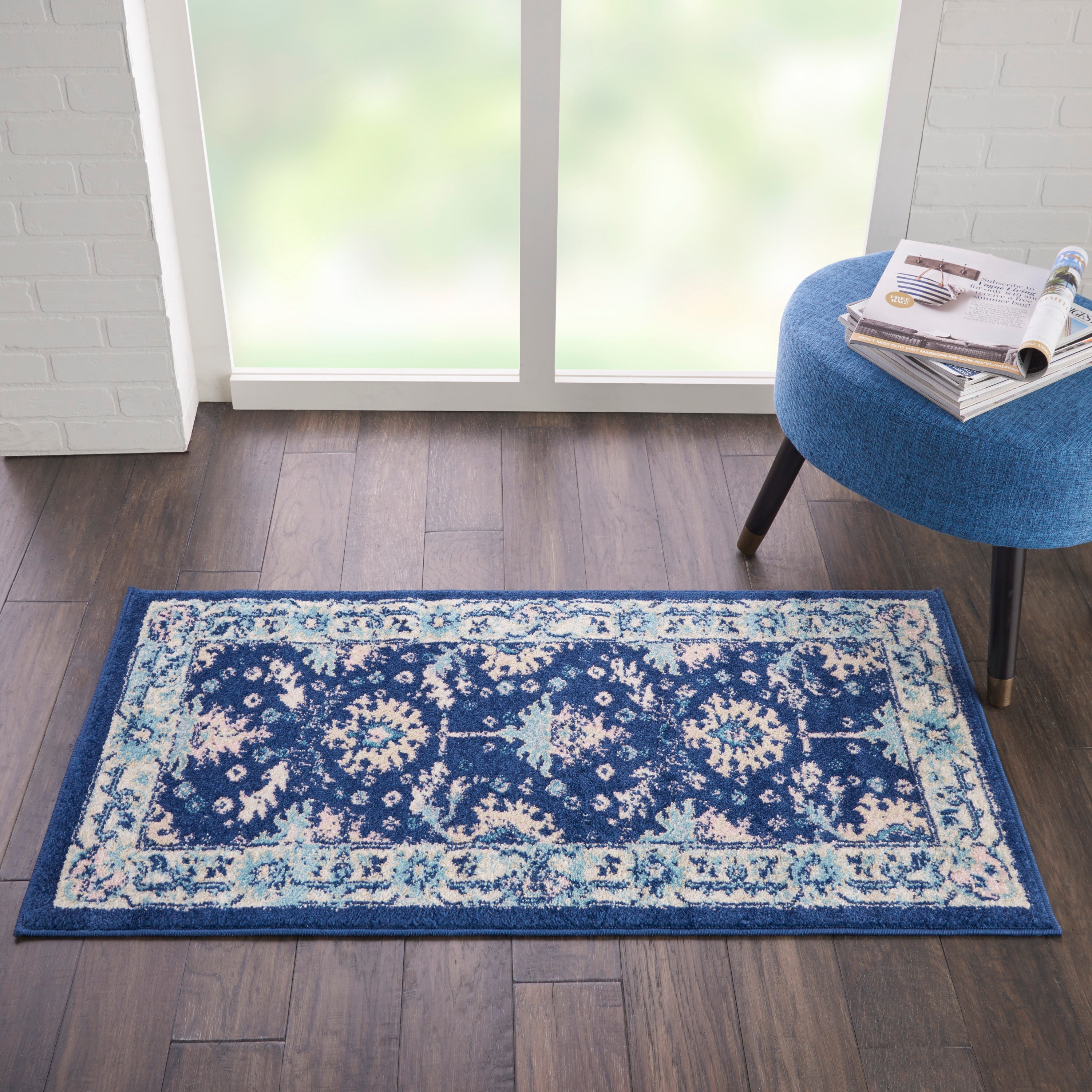 Nourison Tranquil TRA10 Navy/Ivory Area Rug